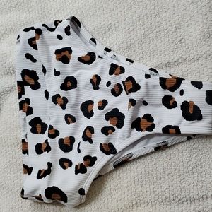 XHILARATION XS BIKINI BOTTOMS